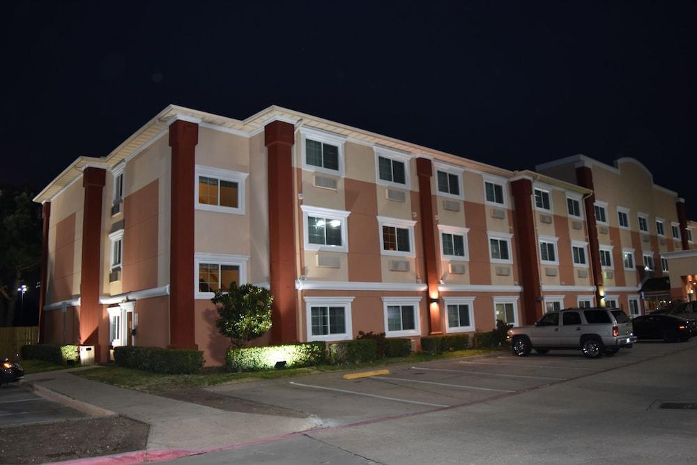 Baymont By Wyndham Dallas/ Love Field Ngoại thất bức ảnh