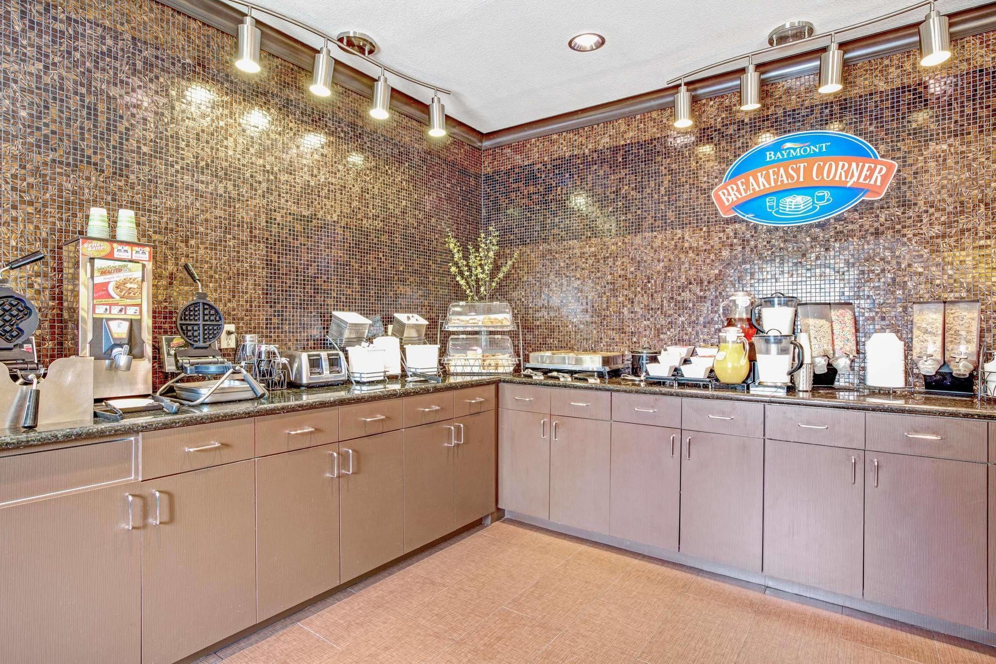 Baymont By Wyndham Dallas/ Love Field Ngoại thất bức ảnh